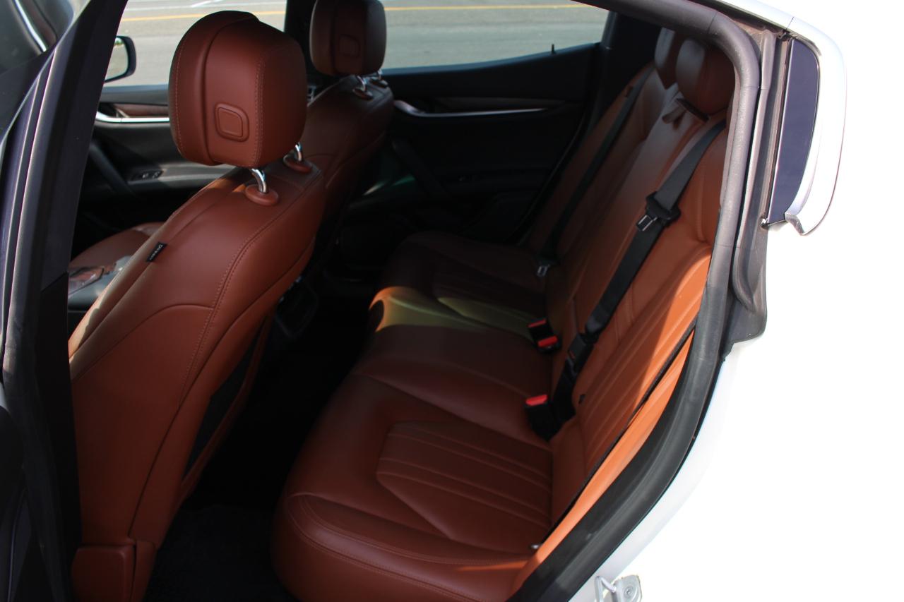 Maserati Ghibli 4dr Sdn S Q4 2015