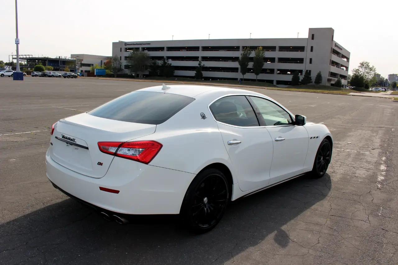 Maserati Ghibli 4dr Sdn S Q4 2015