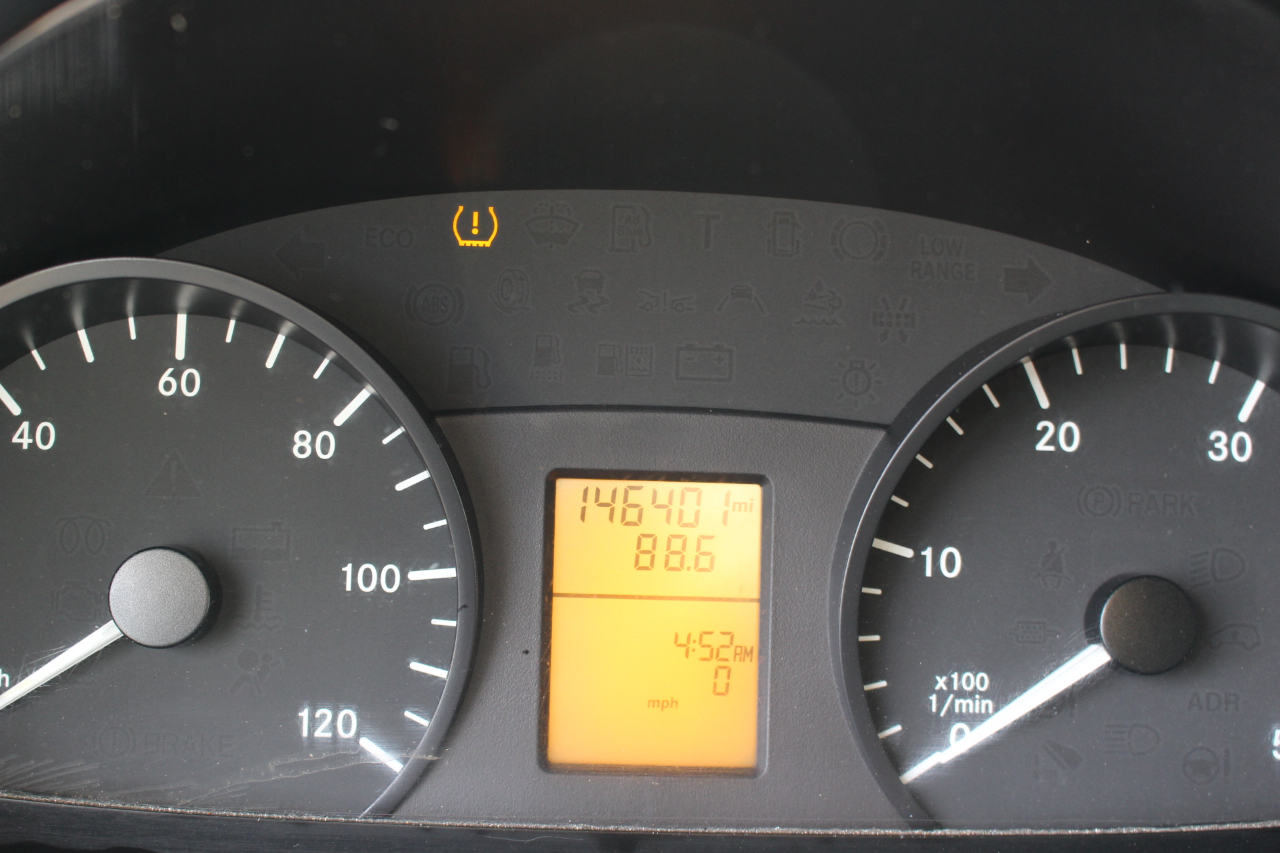 Mercedes-Benz Sprinter Cargo Vans 2500 170" 2014