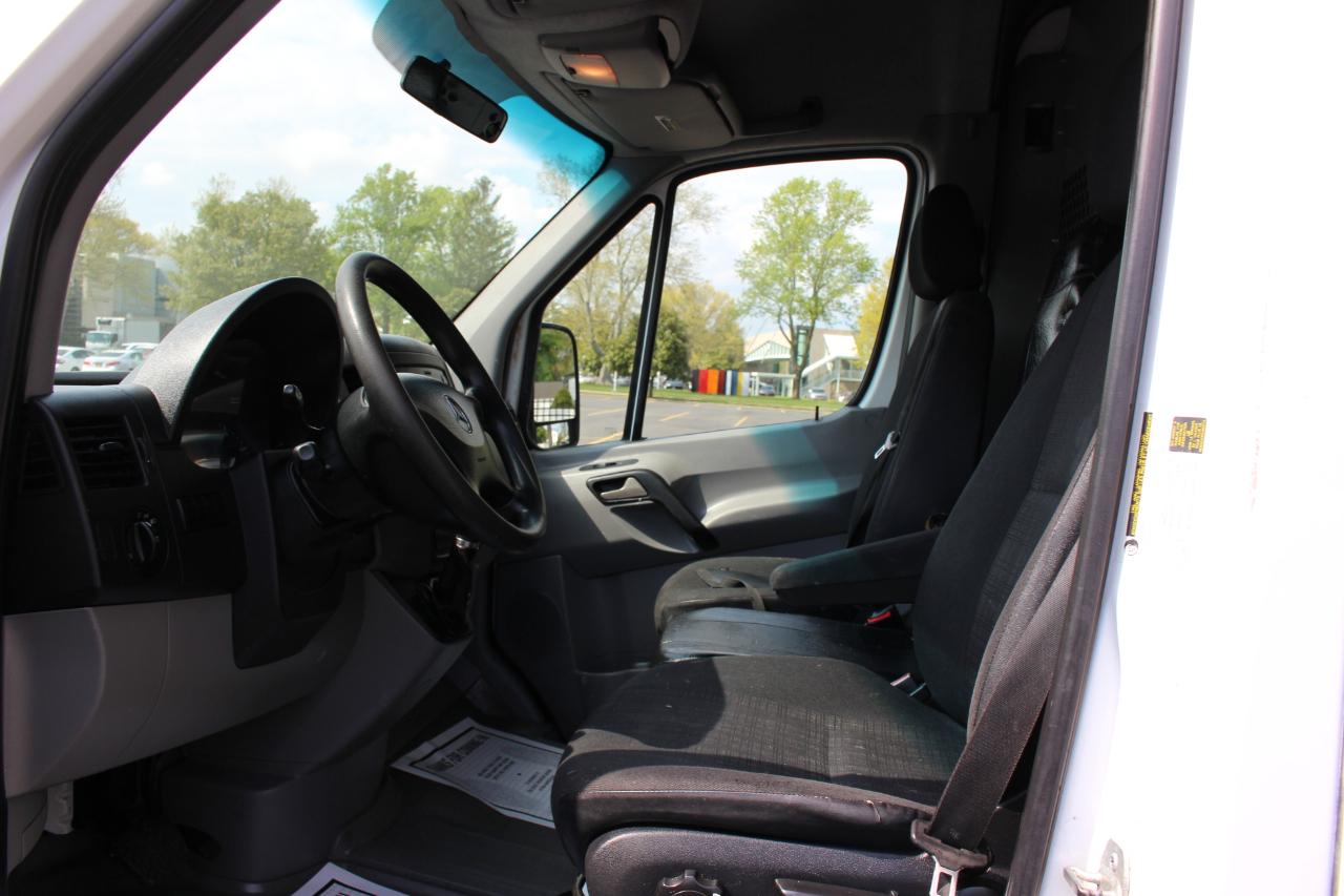 Mercedes-Benz Sprinter Cargo Vans 2500 170" 2014