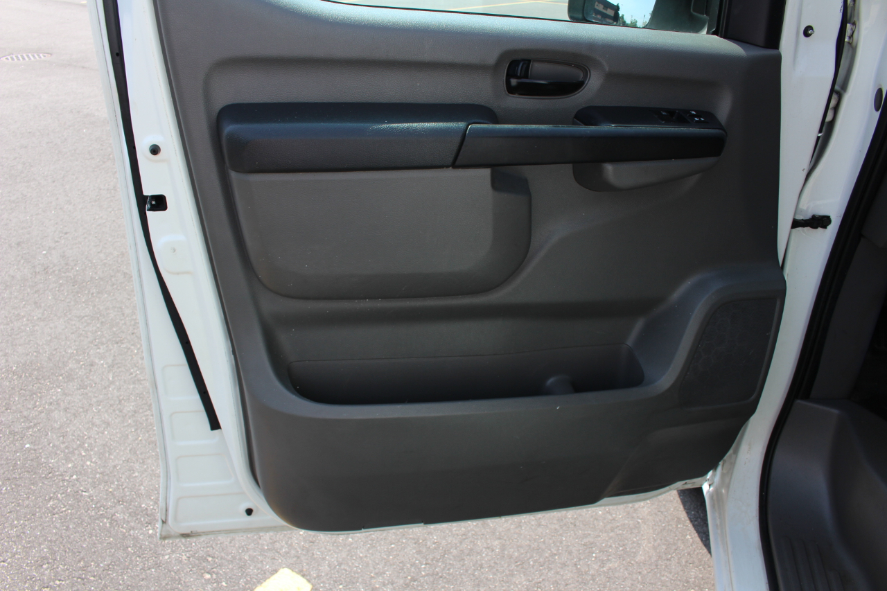 Nissan NV 2500 HD  2018