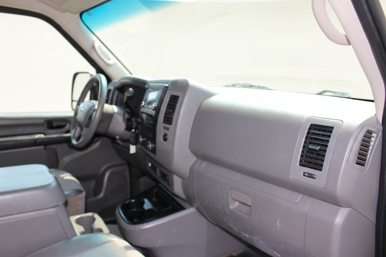 Nissan NV 2500 HD  2018