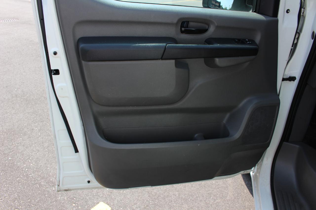 Nissan NV 2500 HD  2018