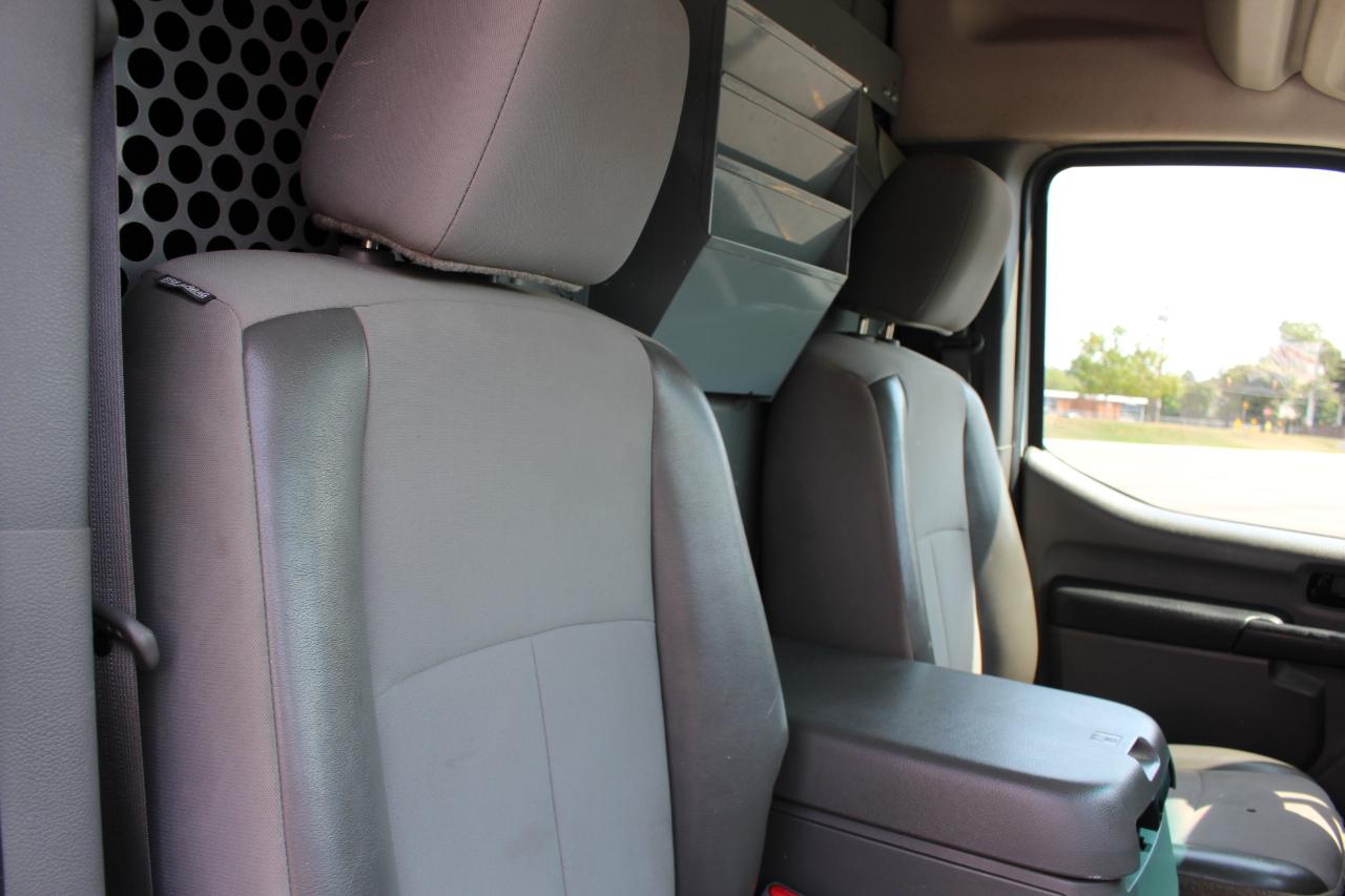 Nissan NV 2500 HD  2018