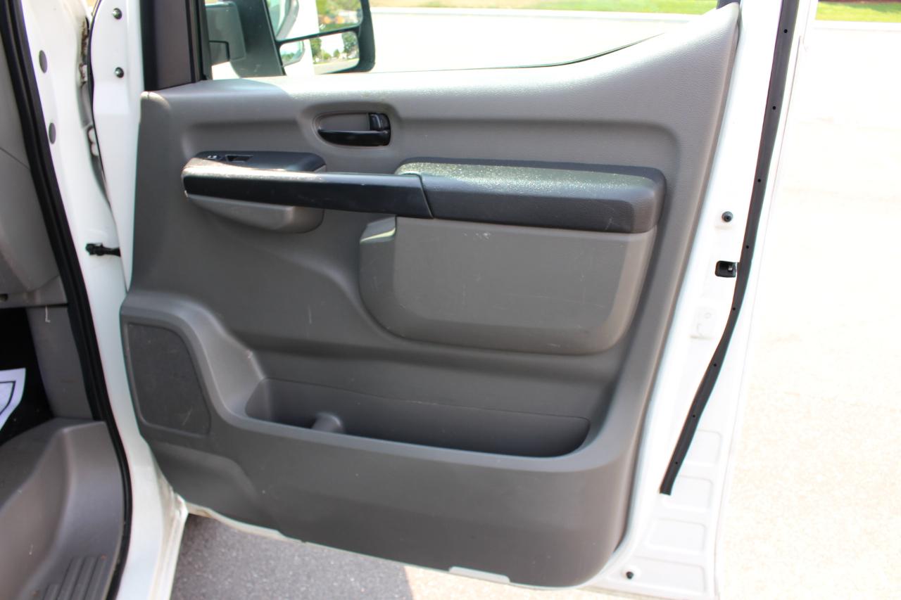 Nissan NV 2500 HD  2018