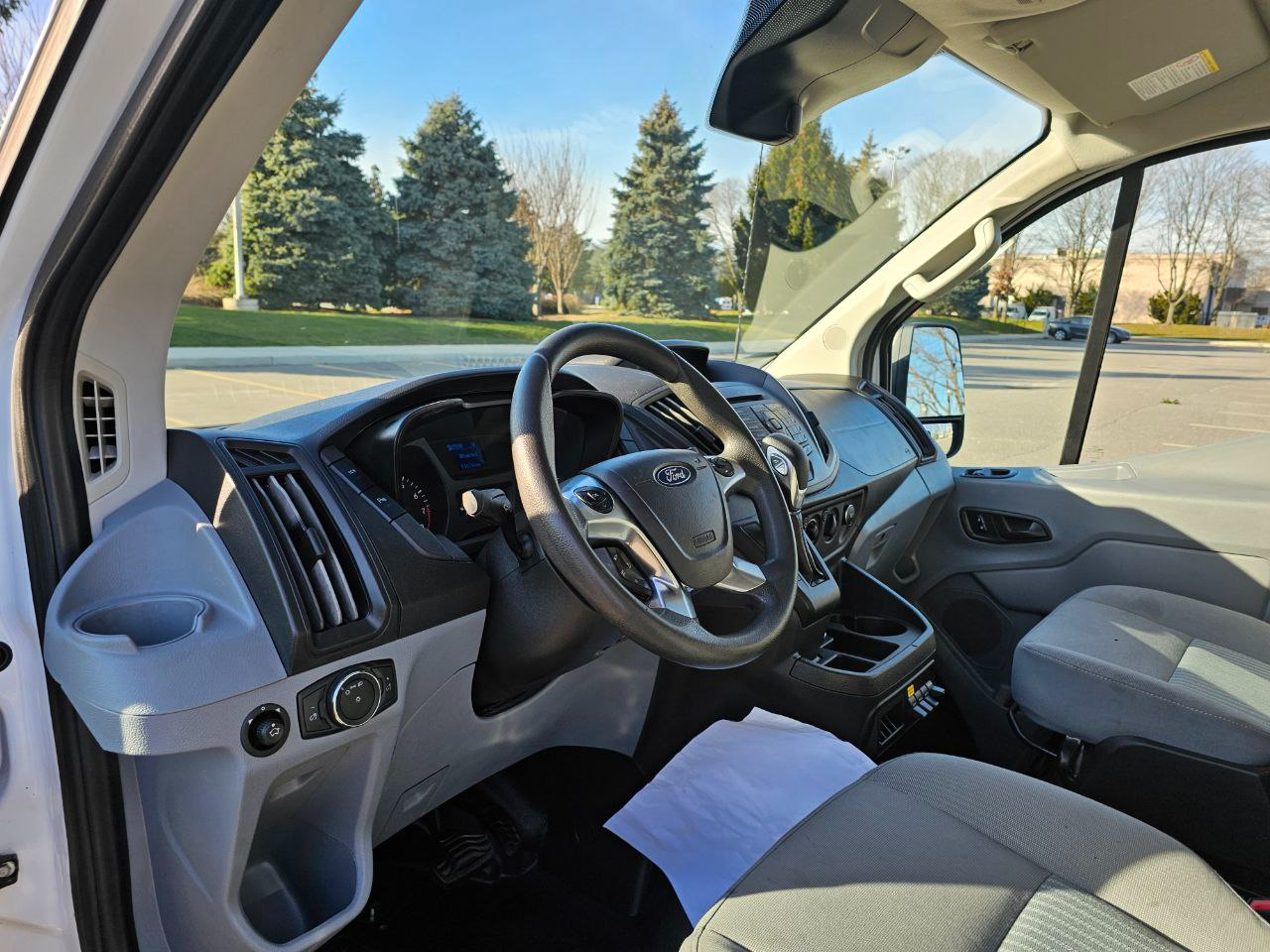 Ford Transit 350 Van Low Roof w/Sliding Pass. 148-in. WB 2019