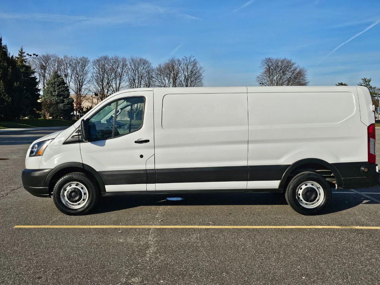 Ford Transit 350 Van Low Roof w/Sliding Pass. 148-in. WB 2019