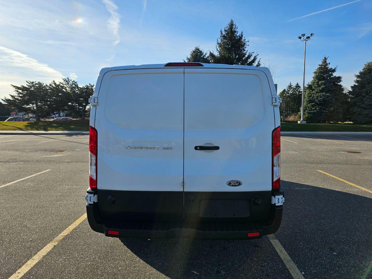 Ford Transit 350 Van Low Roof w/Sliding Pass. 148-in. WB 2019