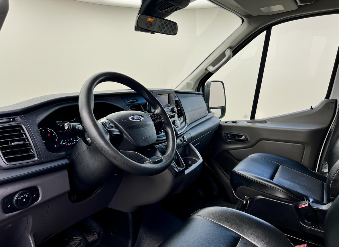 Ford Transit 250 Van High Roof w/Sliding Pass. 148-in. WB EL 2020