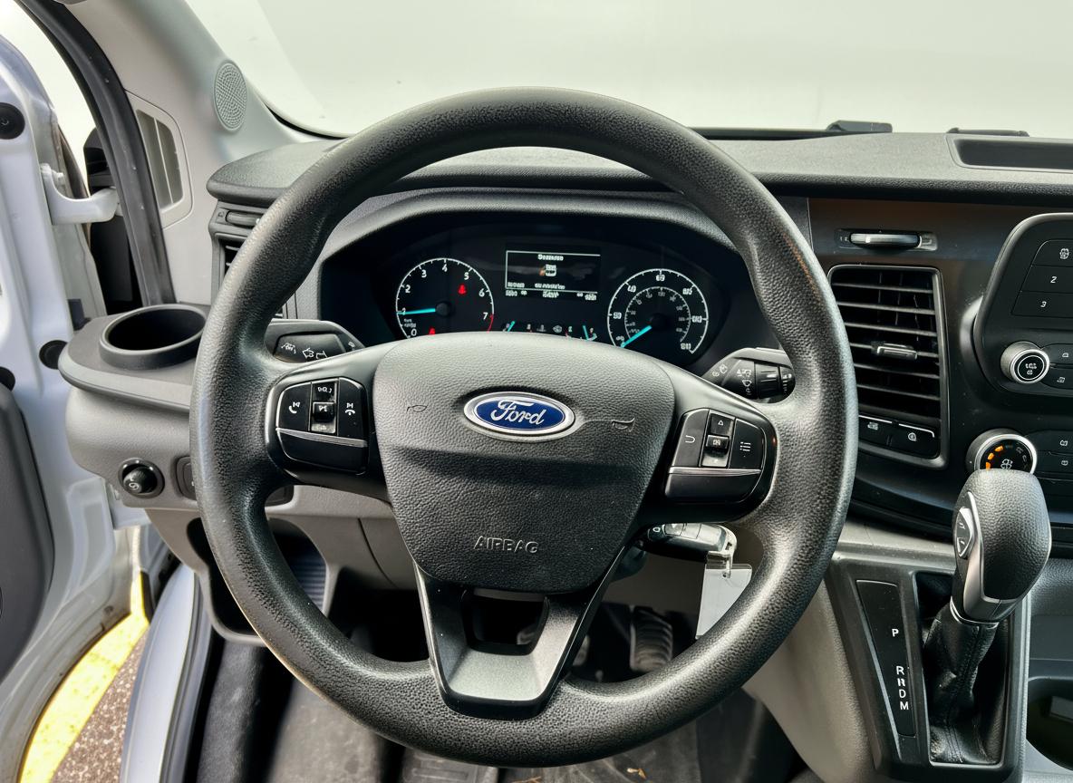 Ford Transit 250 Van High Roof w/Sliding Pass. 148-in. WB EL 2020