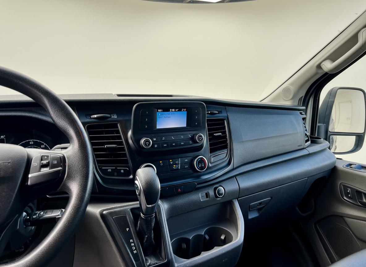 Ford Transit 250 Van High Roof w/Sliding Pass. 148-in. WB EL 2020