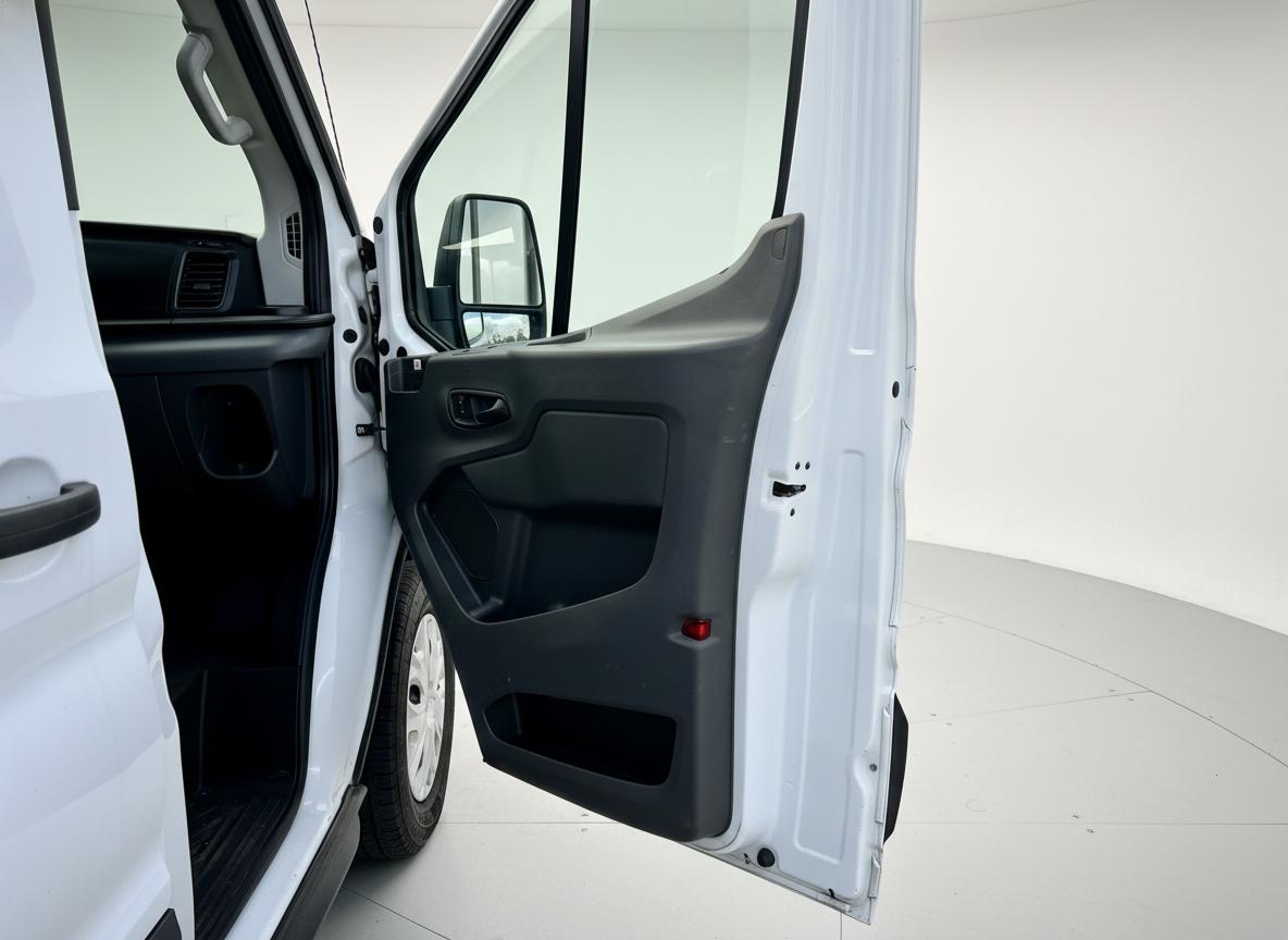 Ford Transit 250 Van High Roof w/Sliding Pass. 148-in. WB EL 2020
