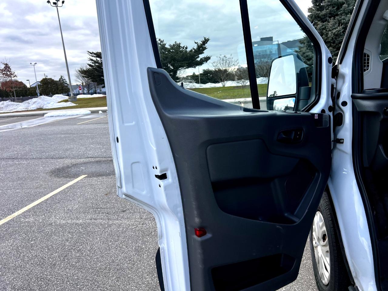 Ford Transit 250 Van High Roof w/Sliding Pass. 148-in. WB EL 2020