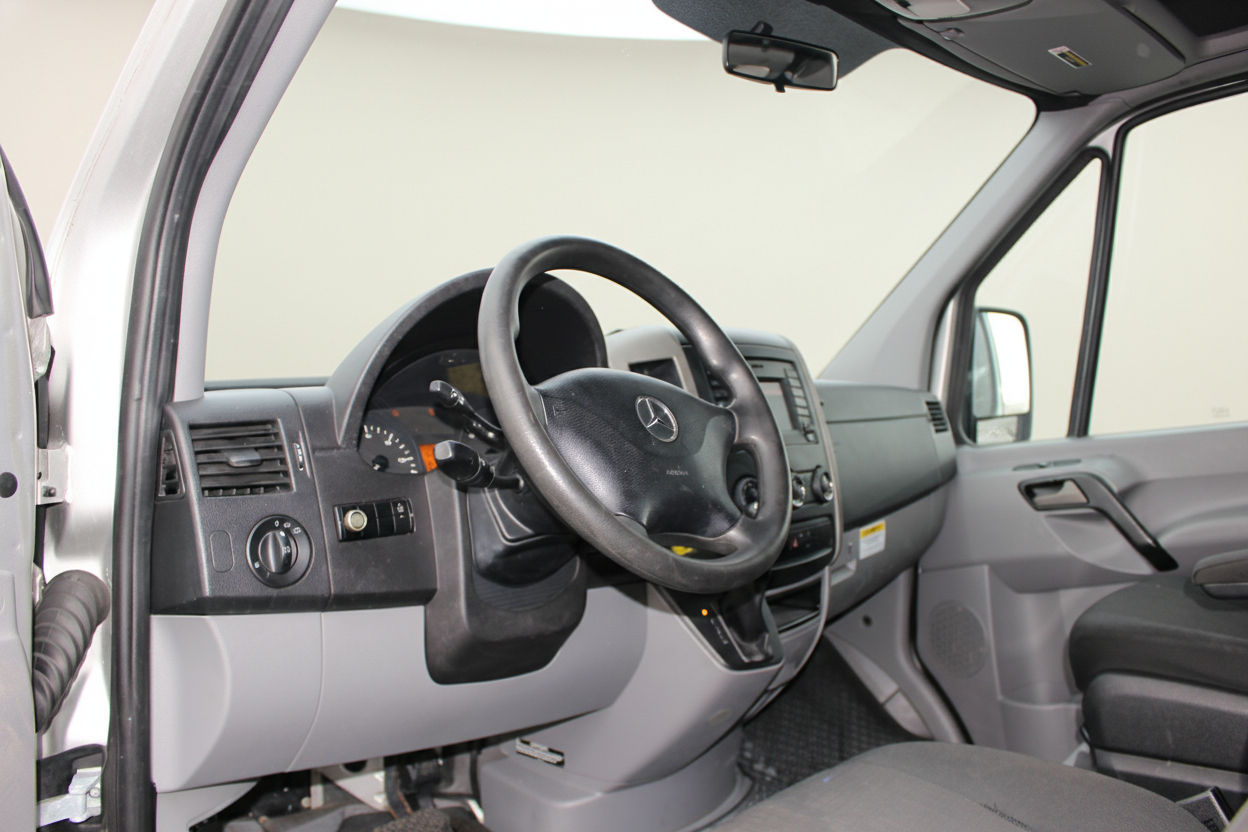 Mercedes-Benz Sprinter 2500 Passenger Van High Roof 170-in. WB 2017