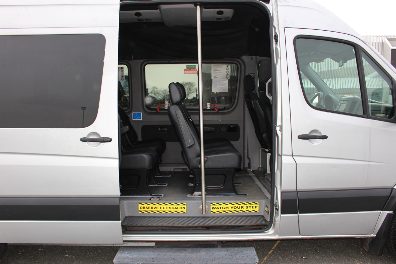 Mercedes-Benz Sprinter 2500 Passenger Van High Roof 170-in. WB 2017