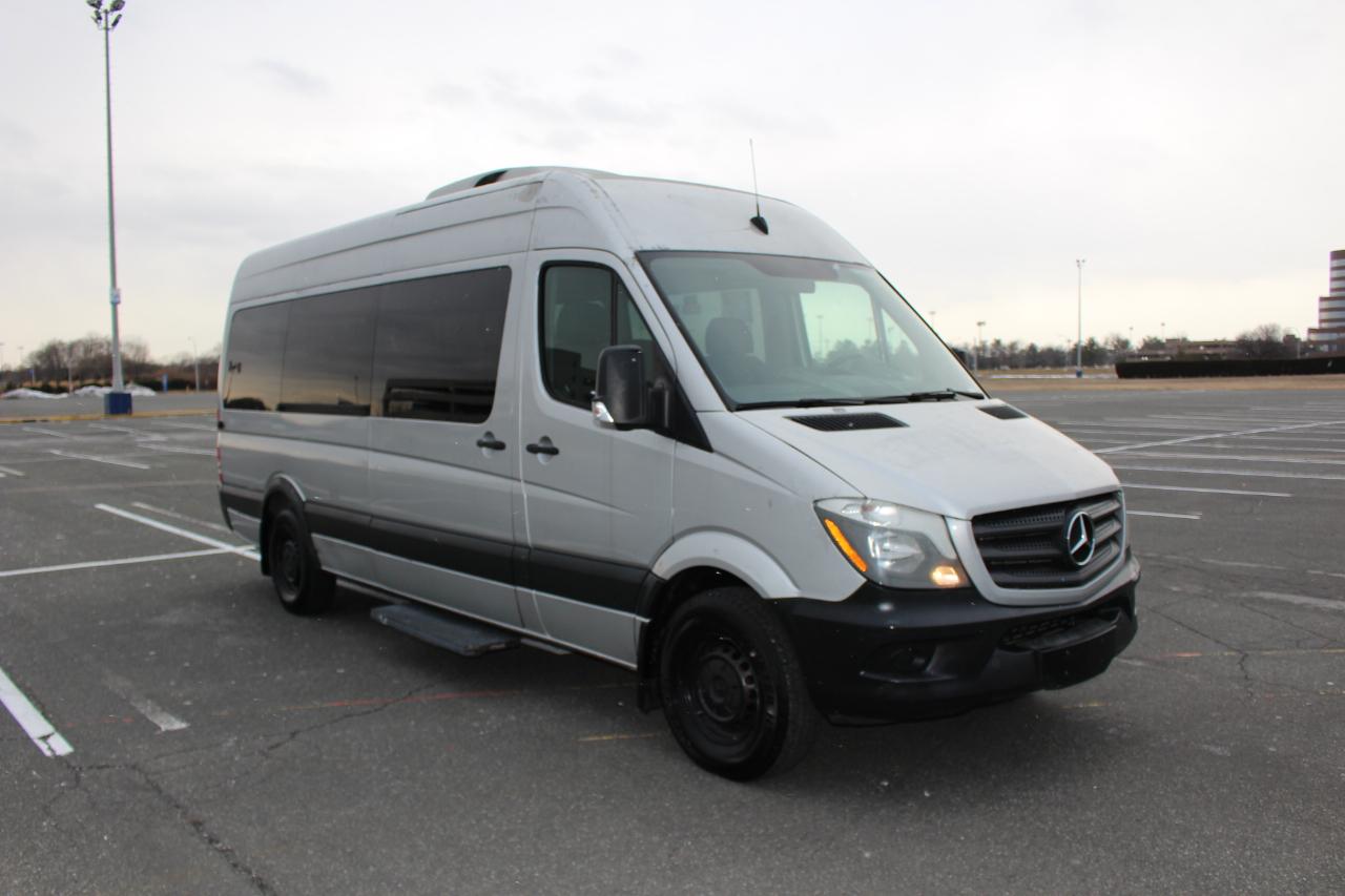 Mercedes-Benz Sprinter 2500 Passenger Van High Roof 170-in. WB 2017