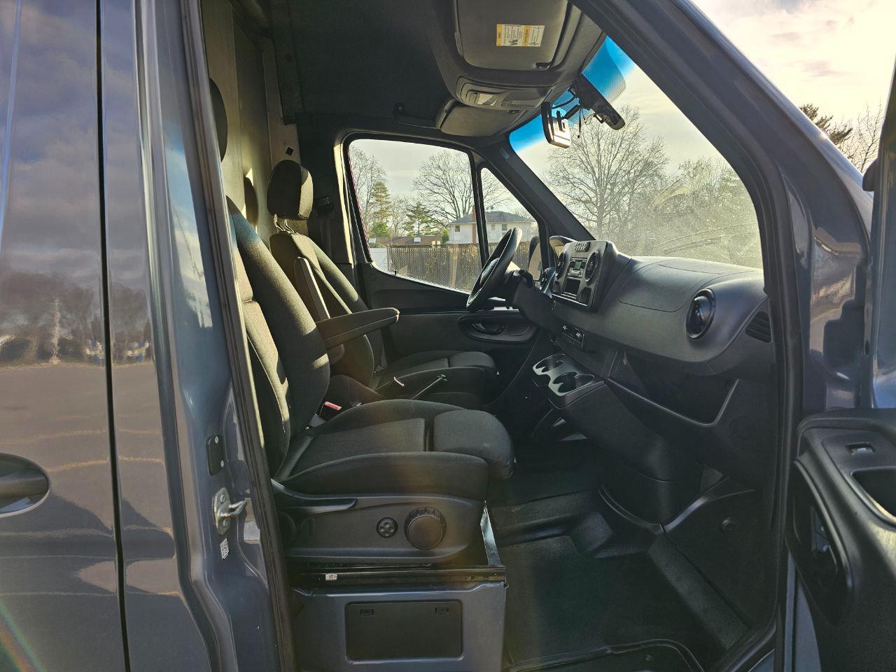 Mercedes-Benz Sprinter  2019