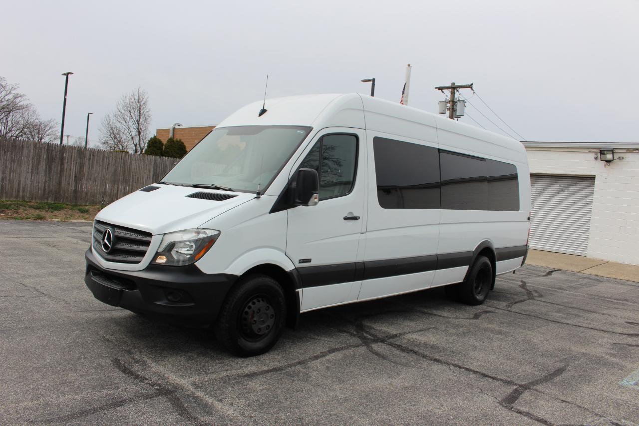 Mercedes-Benz Sprinter 3500 High Roof V6 170" Extended RWD 2017
