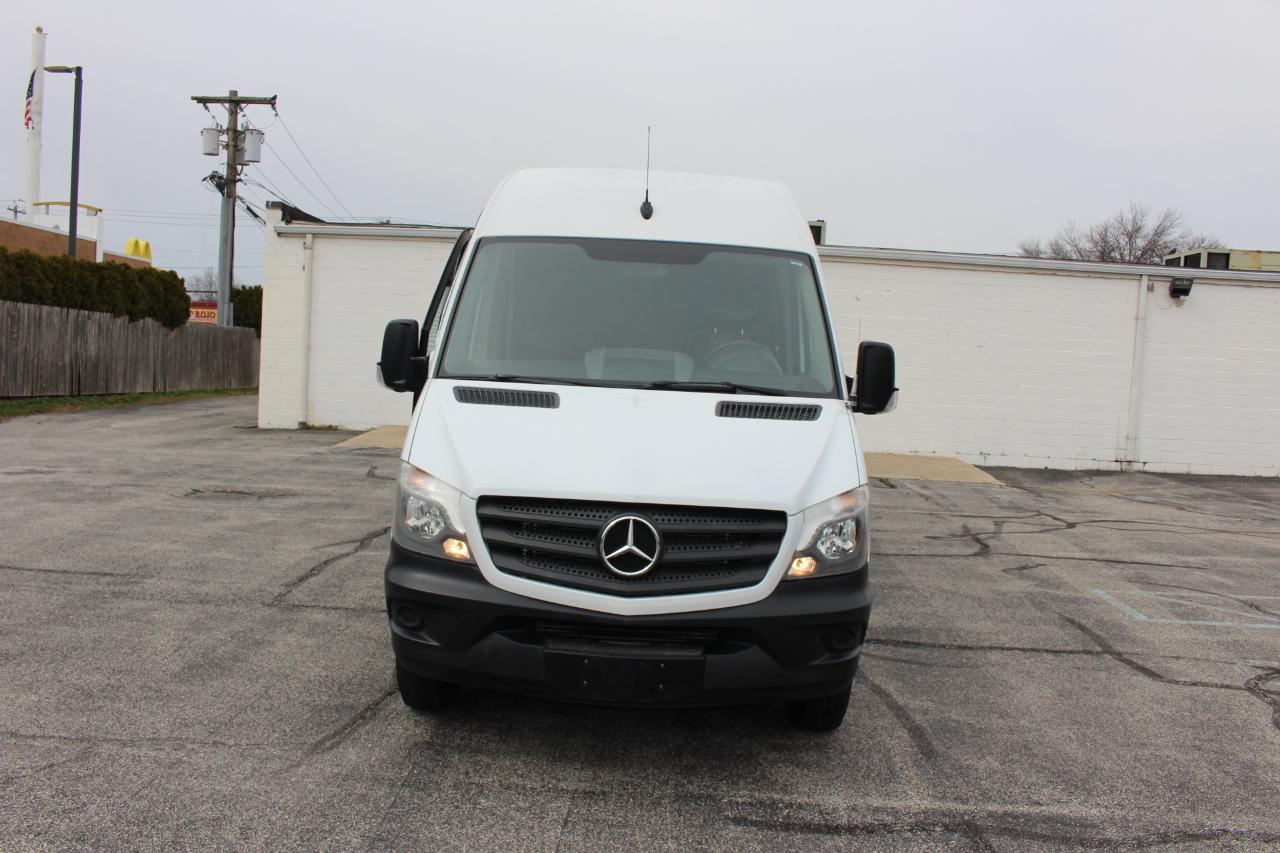 Mercedes-Benz Sprinter 3500 High Roof V6 170" Extended RWD 2017