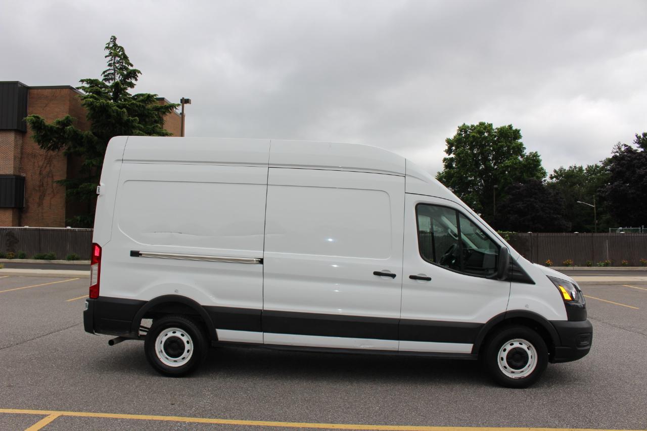 Ford Transit 250 Van High Roof w/Sliding Pass. 148-in. WB 2021
