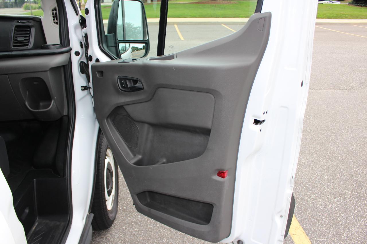 Ford Transit 250 Van High Roof w/Sliding Pass. 148-in. WB 2021