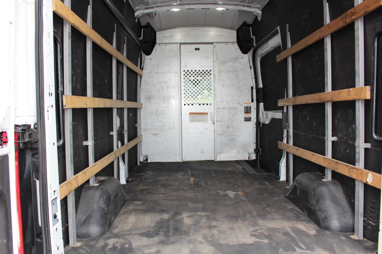 Ford Transit 250 Van High Roof w/Sliding Pass. 148-in. WB 2021