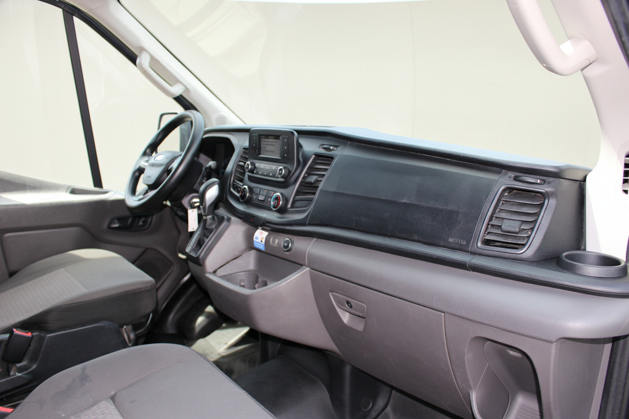 Ford Transit 250 Van High Roof w/Sliding Pass. 148-in. WB EL 2020