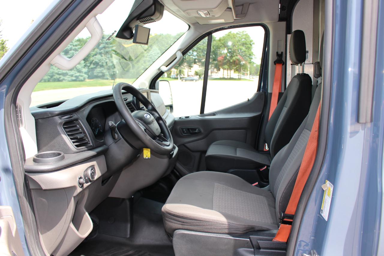 Ford Transit 250 Van High Roof w/Sliding Pass. 148-in. WB EL 2020