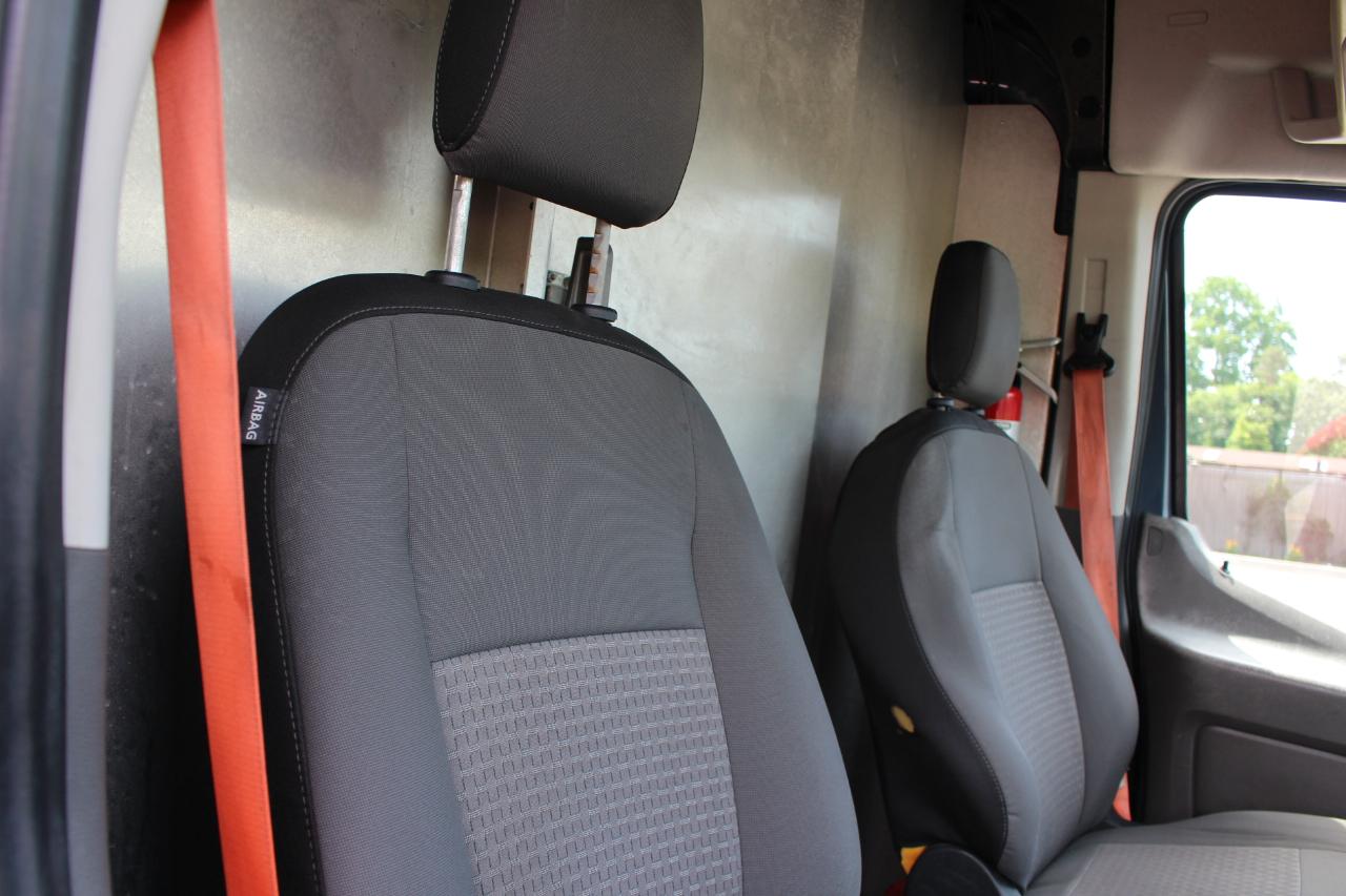 Ford Transit 250 Van High Roof w/Sliding Pass. 148-in. WB EL 2020