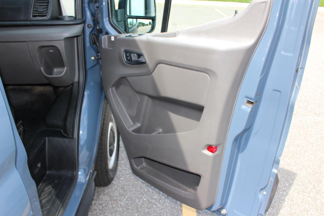 Ford Transit 250 Van High Roof w/Sliding Pass. 148-in. WB EL 2020