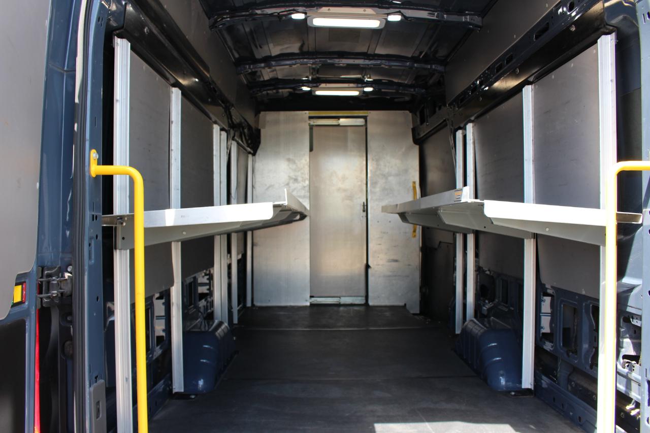 Ford Transit 250 Van High Roof w/Sliding Pass. 148-in. WB EL 2020