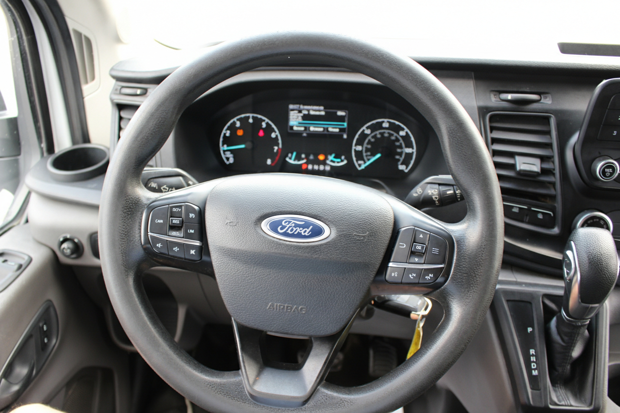 Ford Transit 250 Van Med. Roof w/Sliding Pass. 148-in. WB 2020