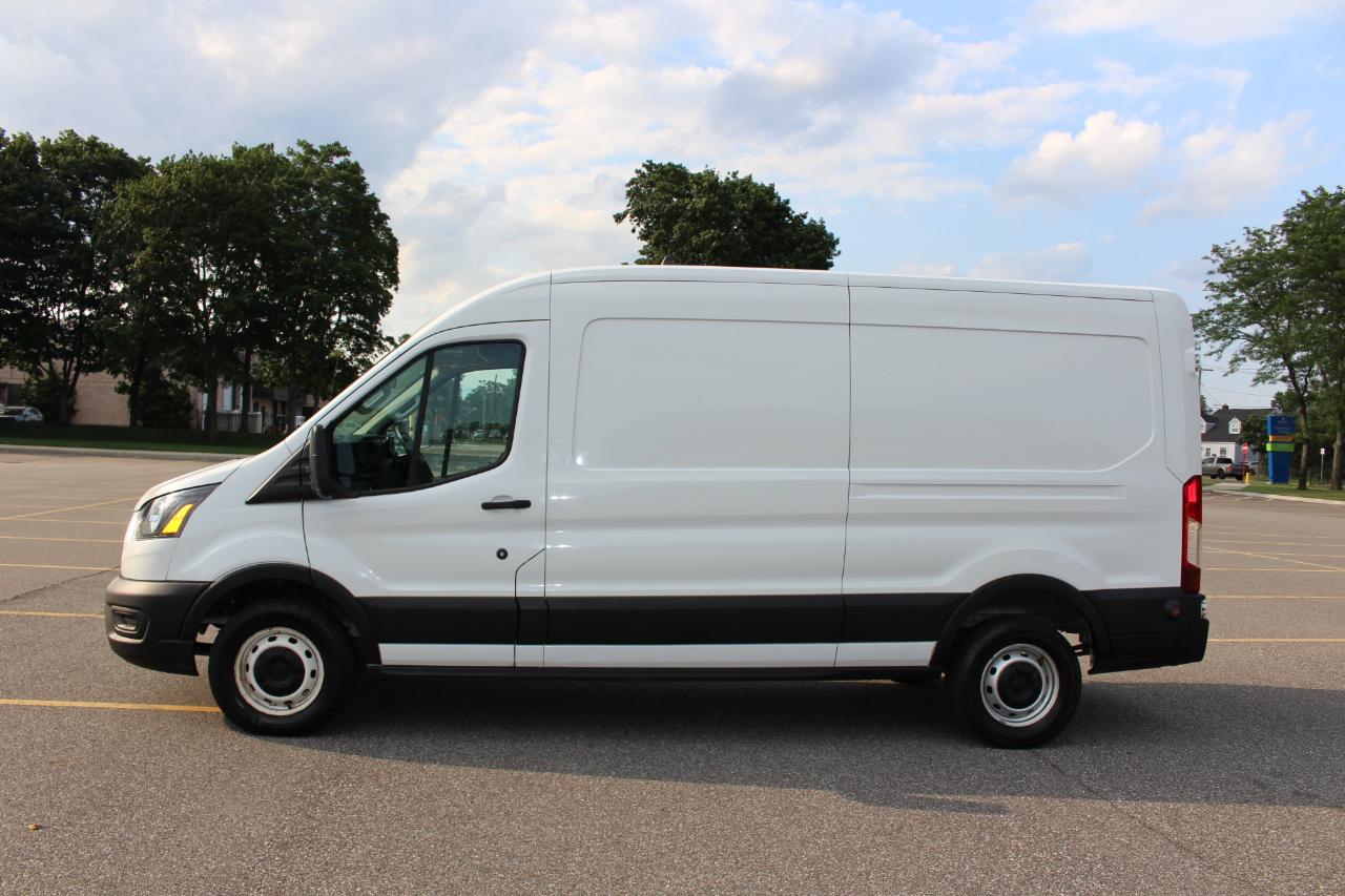 Ford Transit 250 Van Med. Roof w/Sliding Pass. 148-in. WB 2020