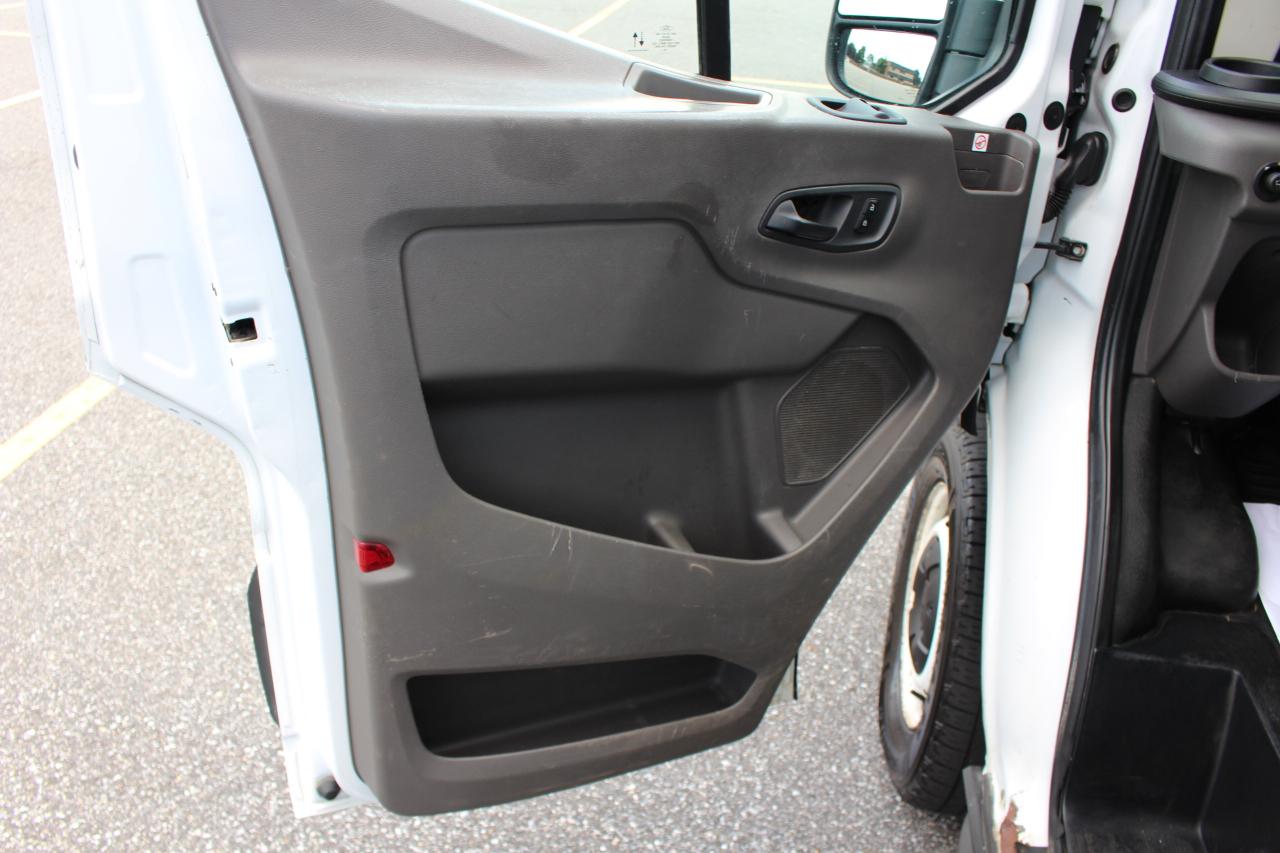 Ford Transit 250 Van Med. Roof w/Sliding Pass. 148-in. WB 2020