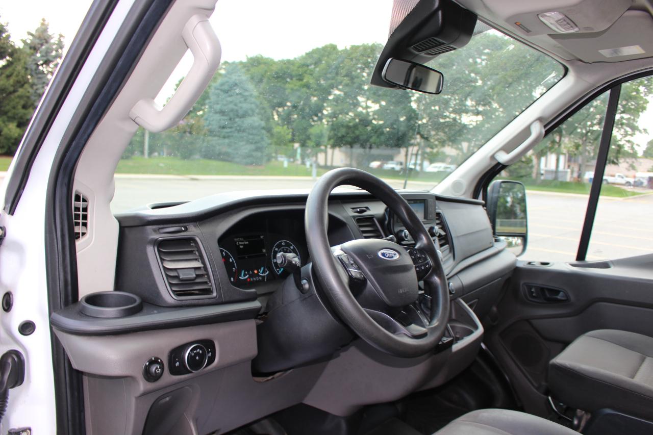 Ford Transit 250 Van Med. Roof w/Sliding Pass. 148-in. WB 2020