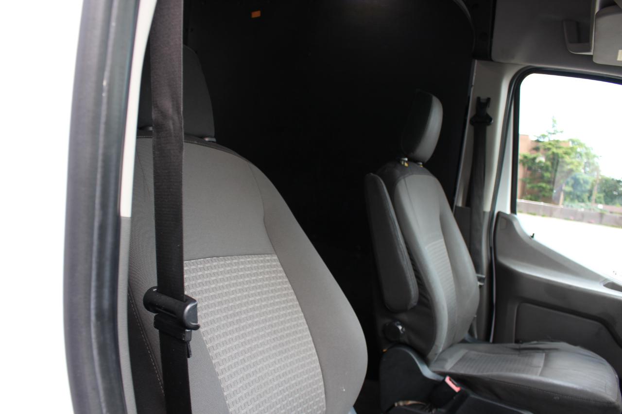 Ford Transit 250 Van Med. Roof w/Sliding Pass. 148-in. WB 2020