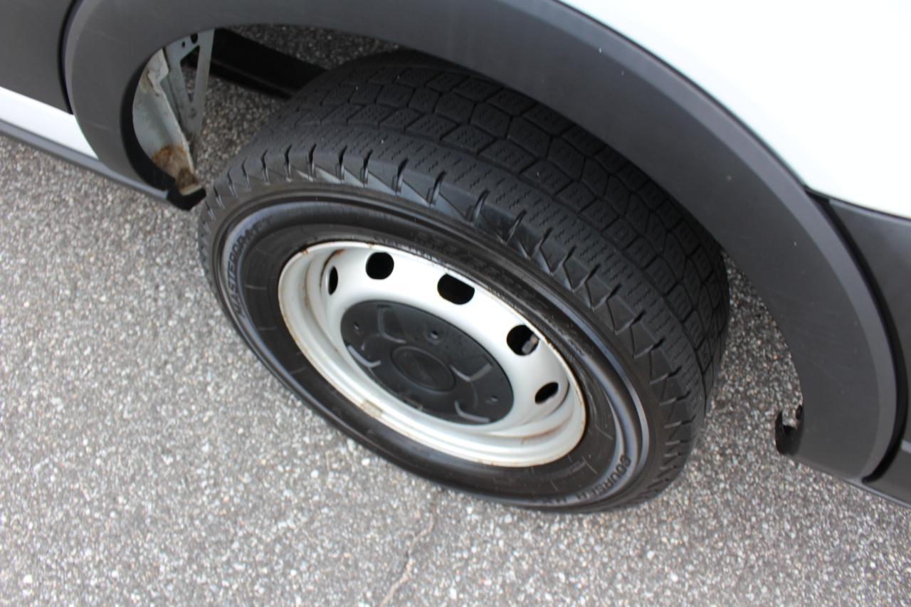 Ford Transit 250 Van Med. Roof w/Sliding Pass. 148-in. WB 2020