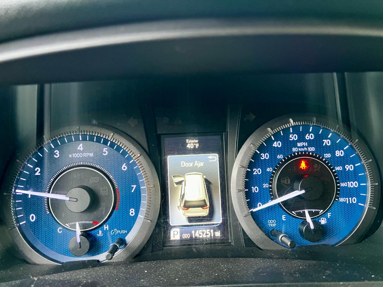 Toyota Sienna LE 7-Passenger Mobility 2019