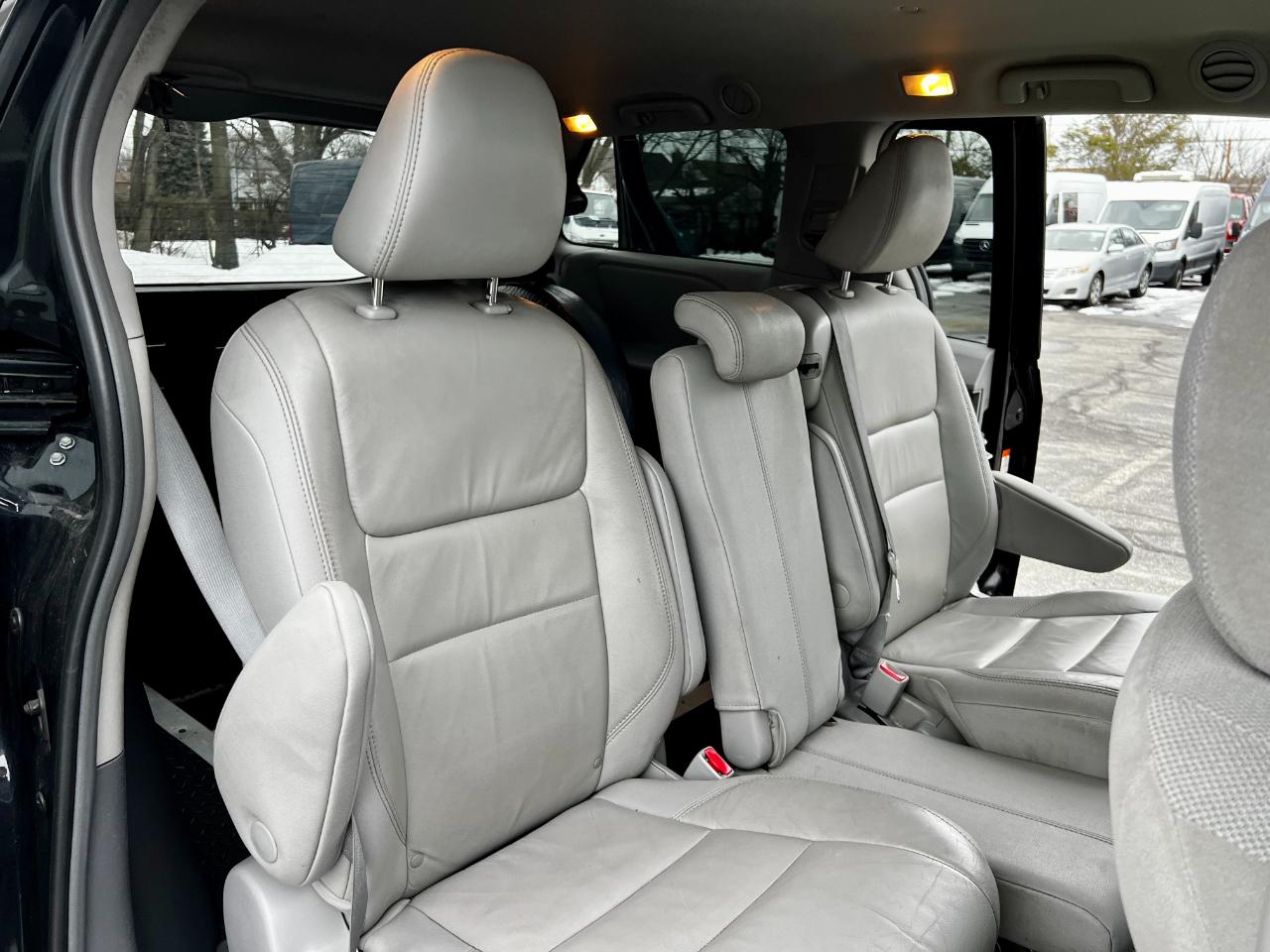 Toyota Sienna LE 7-Passenger Mobility 2019