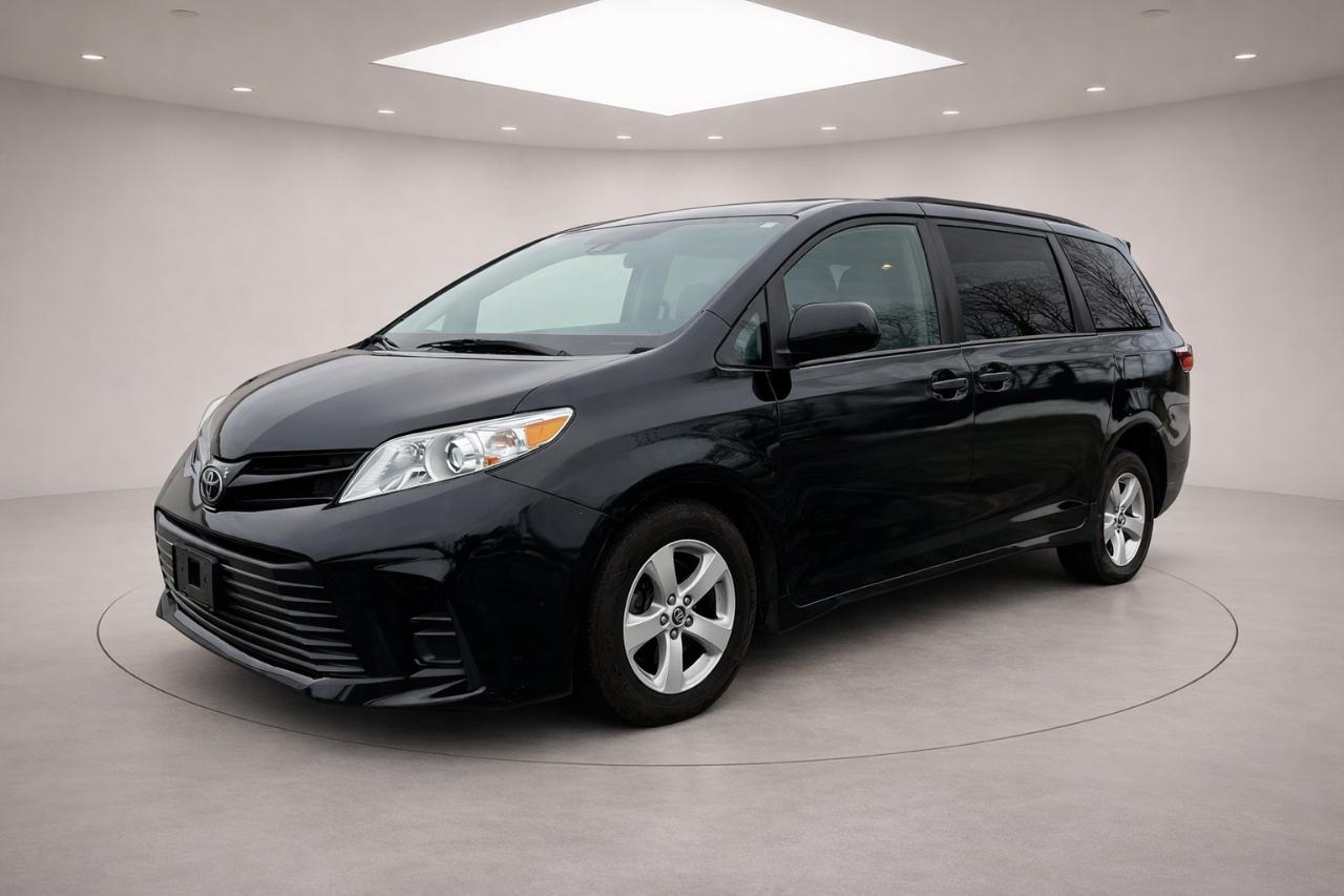 Toyota Sienna LE 7-Passenger Mobility 2019