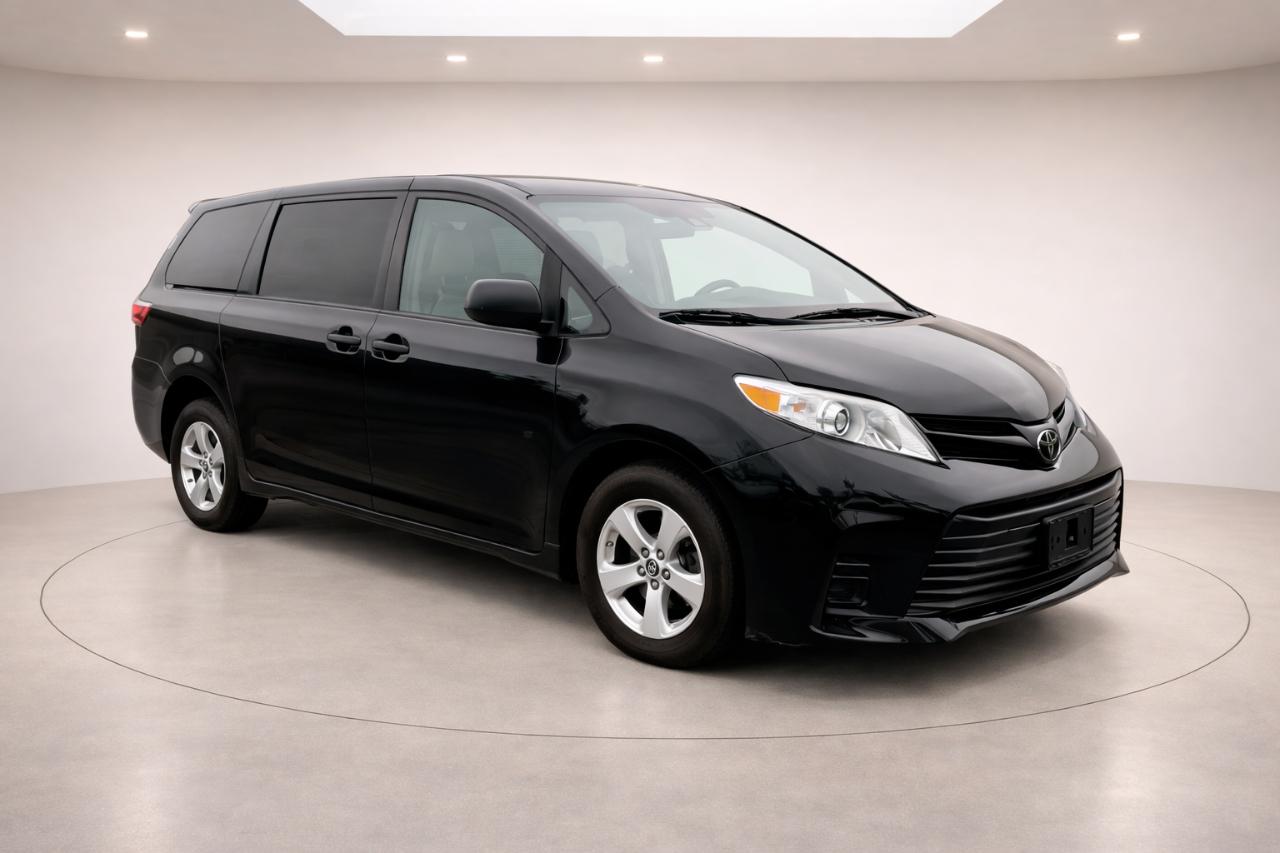 Toyota Sienna LE 7-Passenger Mobility 2019