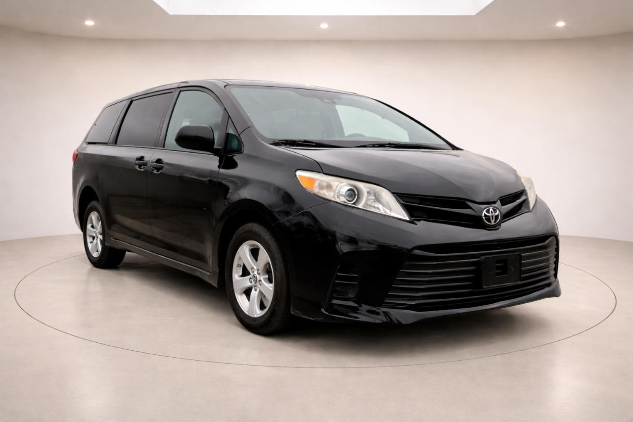 Toyota Sienna LE 7-Passenger Mobility 2019