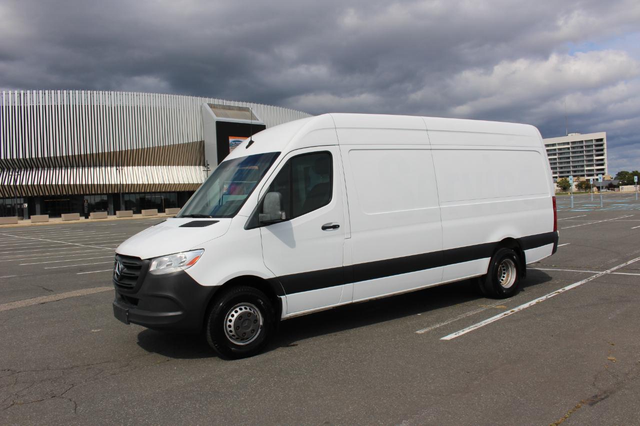 Mercedes-Benz Sprinter 3500 Wagon High Roof 170-in. WB 2019