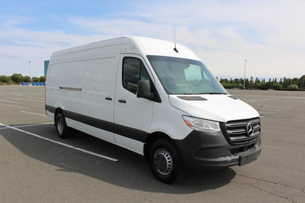 Mercedes-Benz Sprinter 3500 Wagon High Roof 170-in. WB 2019