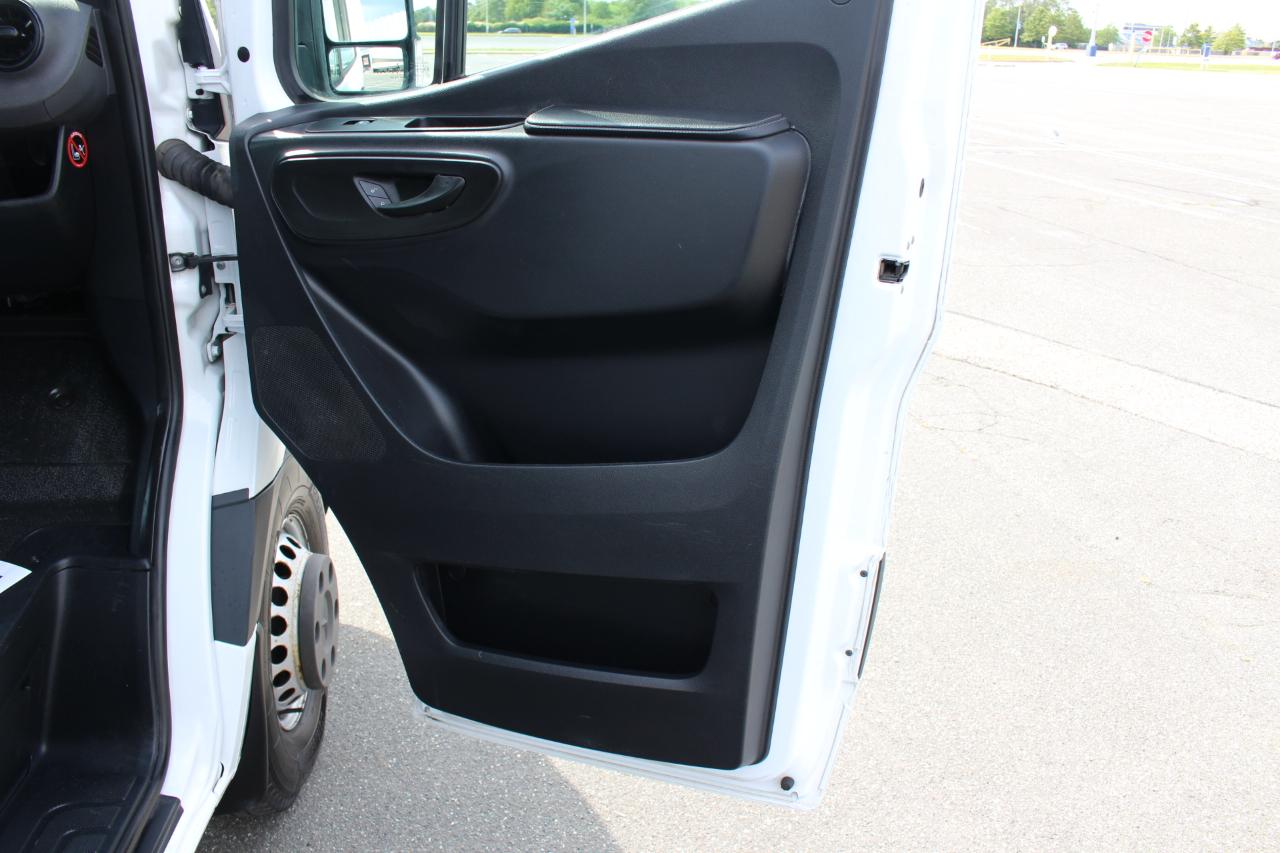 Mercedes-Benz Sprinter 3500 Wagon High Roof 170-in. WB 2019