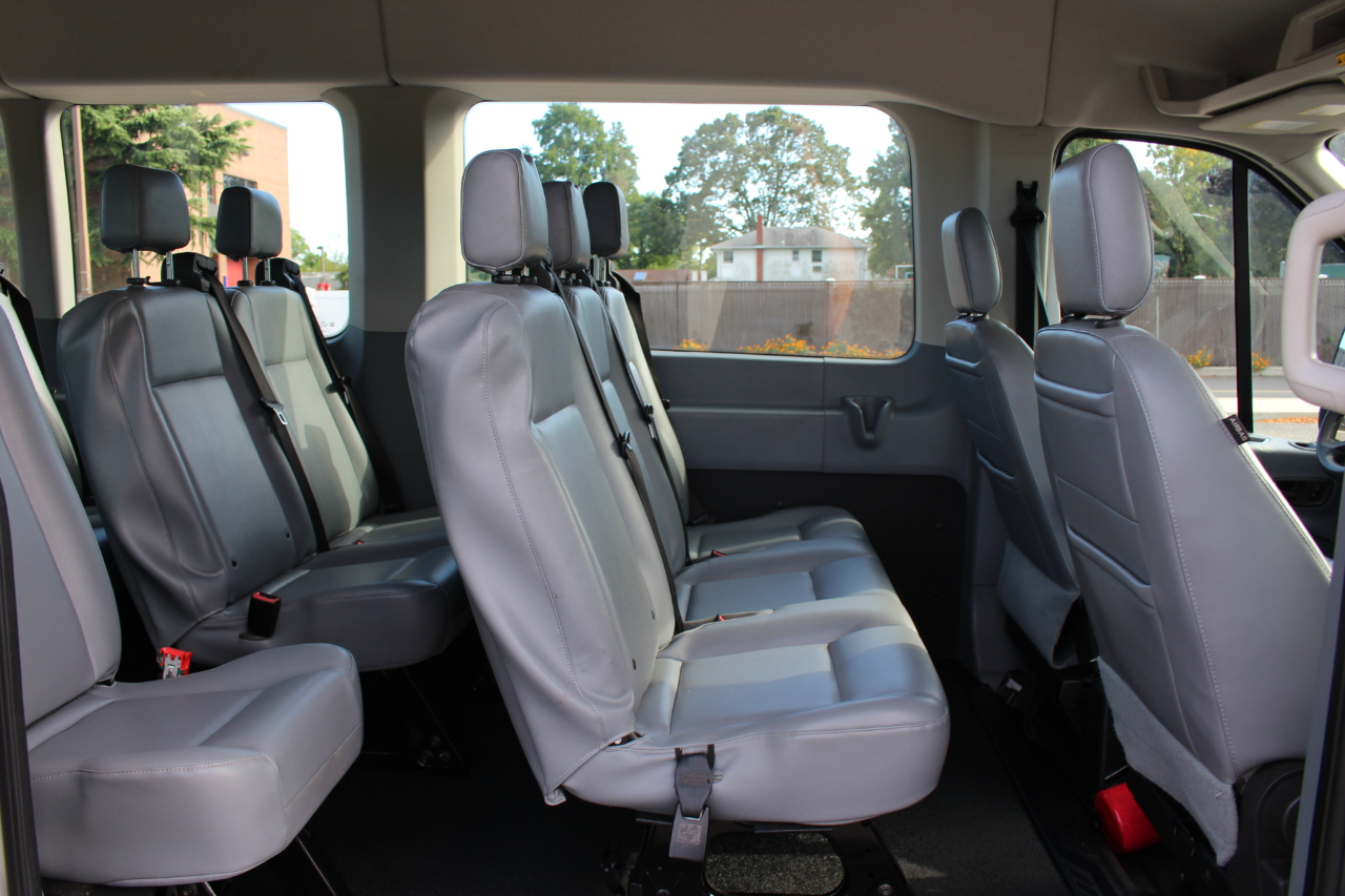 2018 Ford Transit XLT photo 3