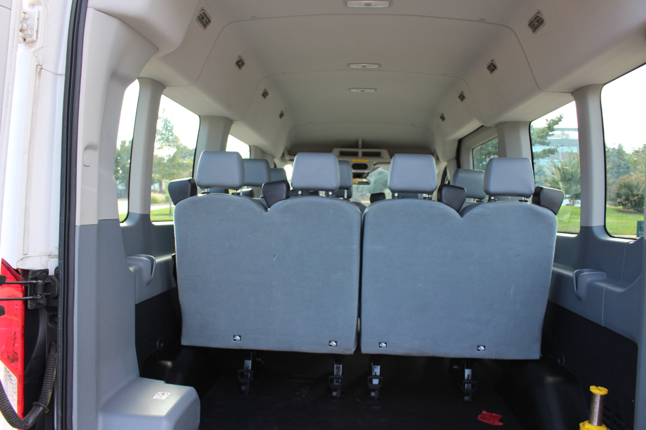 2018 Ford Transit XLT photo 5