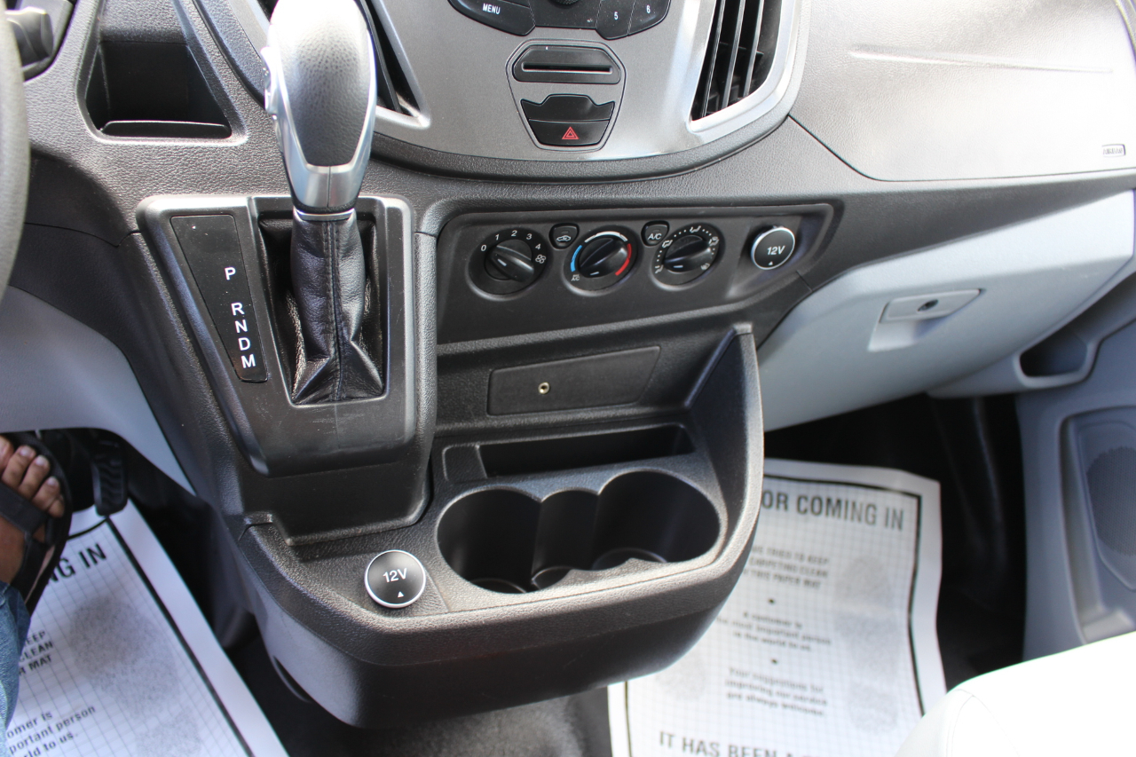 2018 Ford Transit XLT photo 12