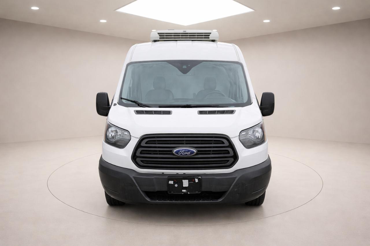 Ford Transit 250 Van Med. Roof w/Sliding Pass. 148-in. WB 2018