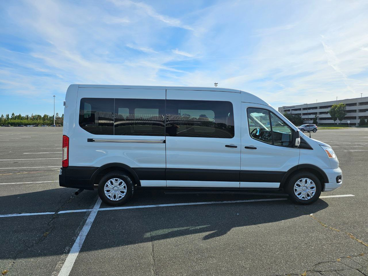 2021 Ford Transit XLT photo 3